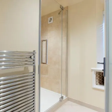 Semesterbostad Garn Yam *